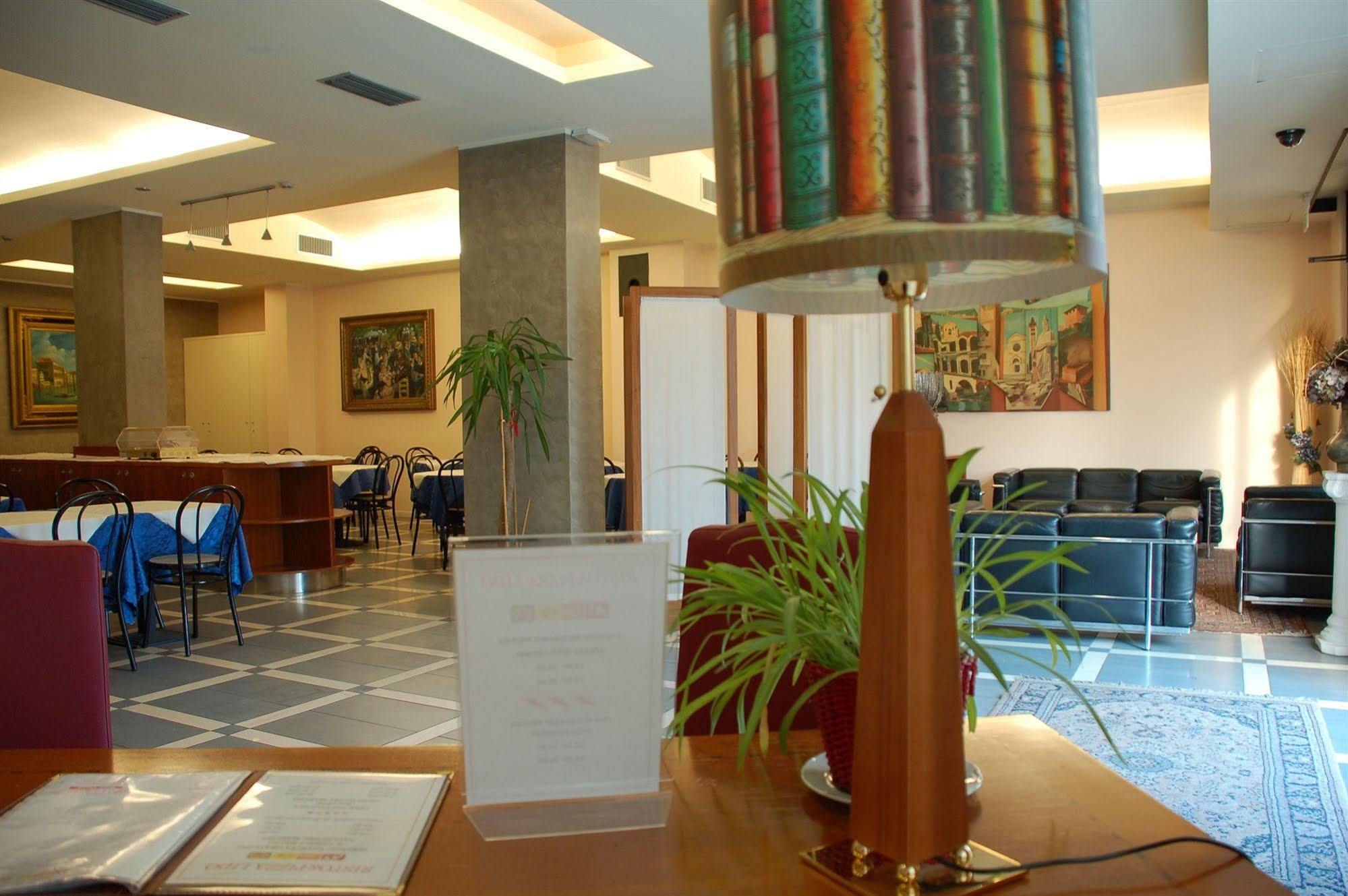 Hotel Piccolo Verona Exterior photo